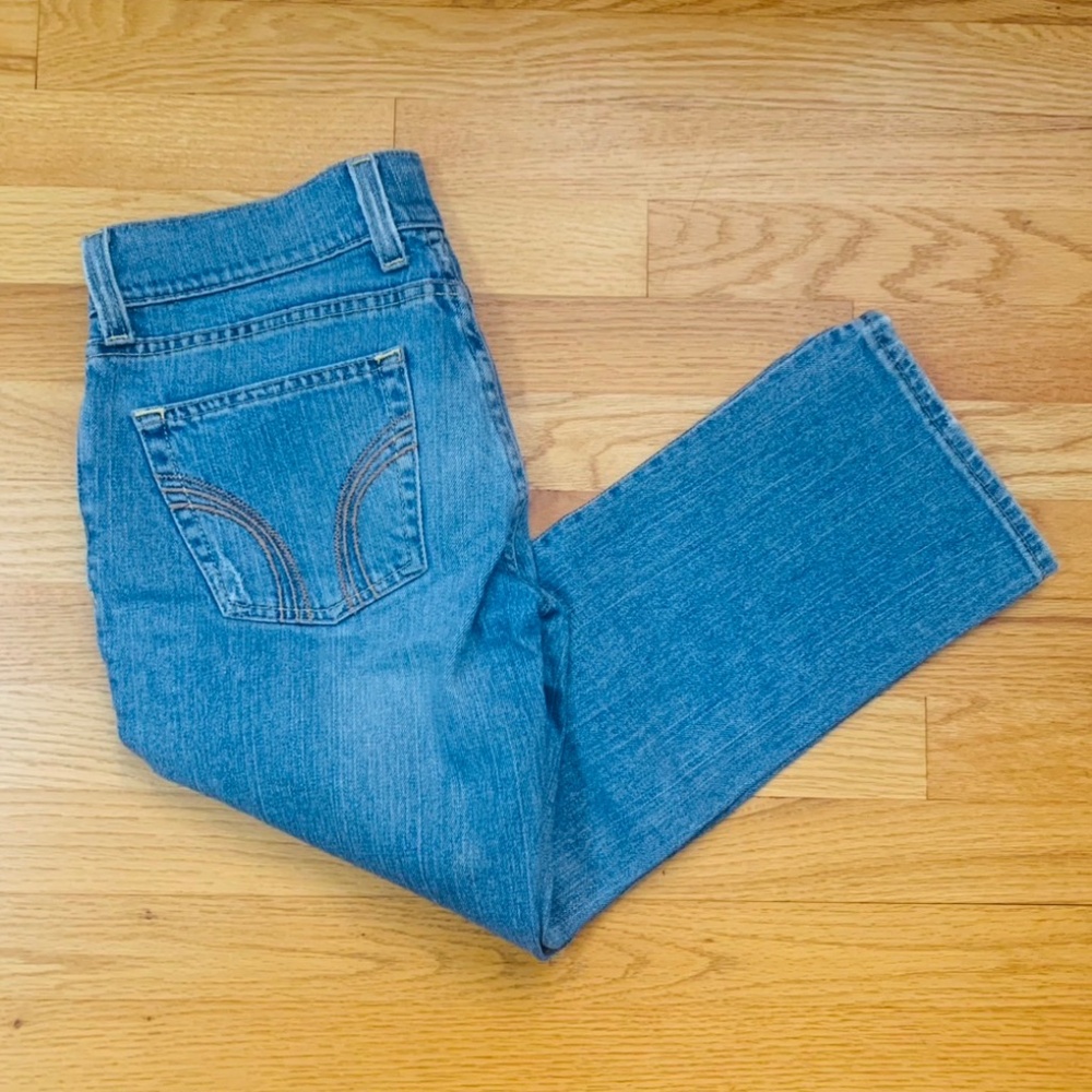 Hollister medium blue capri jeans